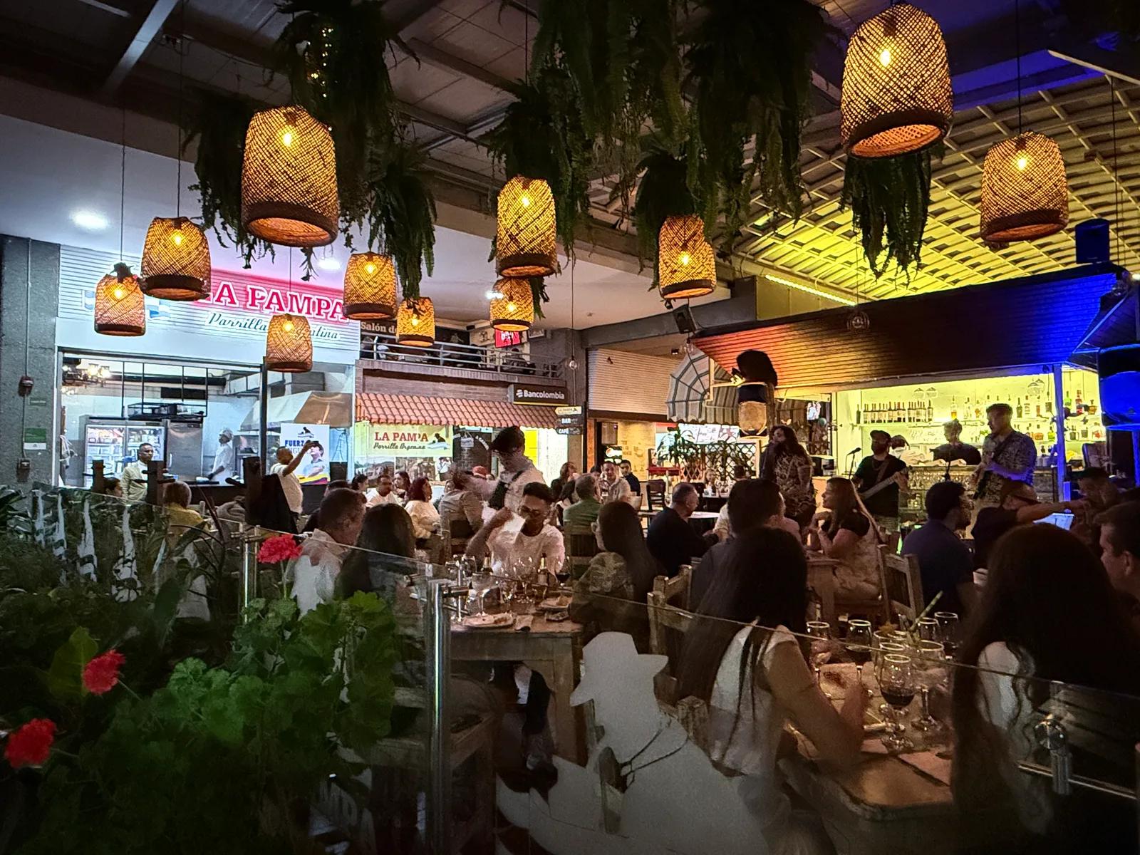 Las Palmas — Mall Palms